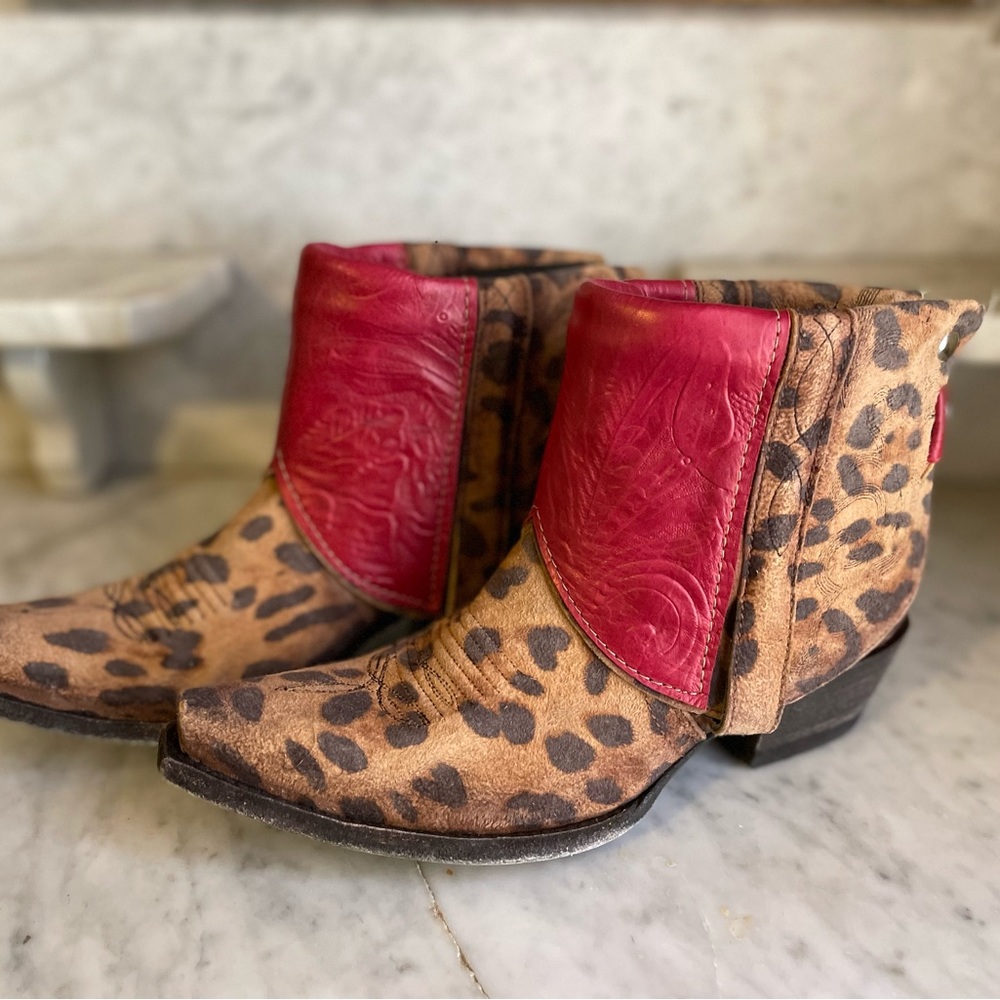 Canty Boots NWT Size 7.5 Hand Tooled Red Leather and Leopard Print Suede Booties